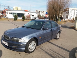 BMW 318B 1.8B+GAZ 2000r Cena 3600zł